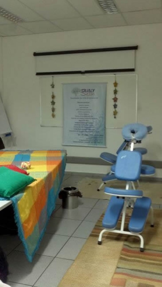 BrasALPLA Brasil, em parceria com Qualy Sessa, leva Quick Massage aos colaboradores